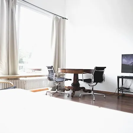 Apartamento Sunny & Cozy With Shared Swimming Pool Luxemburgo