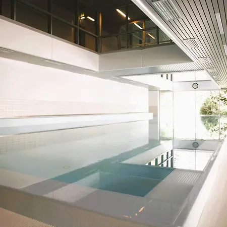 Apartamento Sunny & Cozy With Shared Swimming Pool *